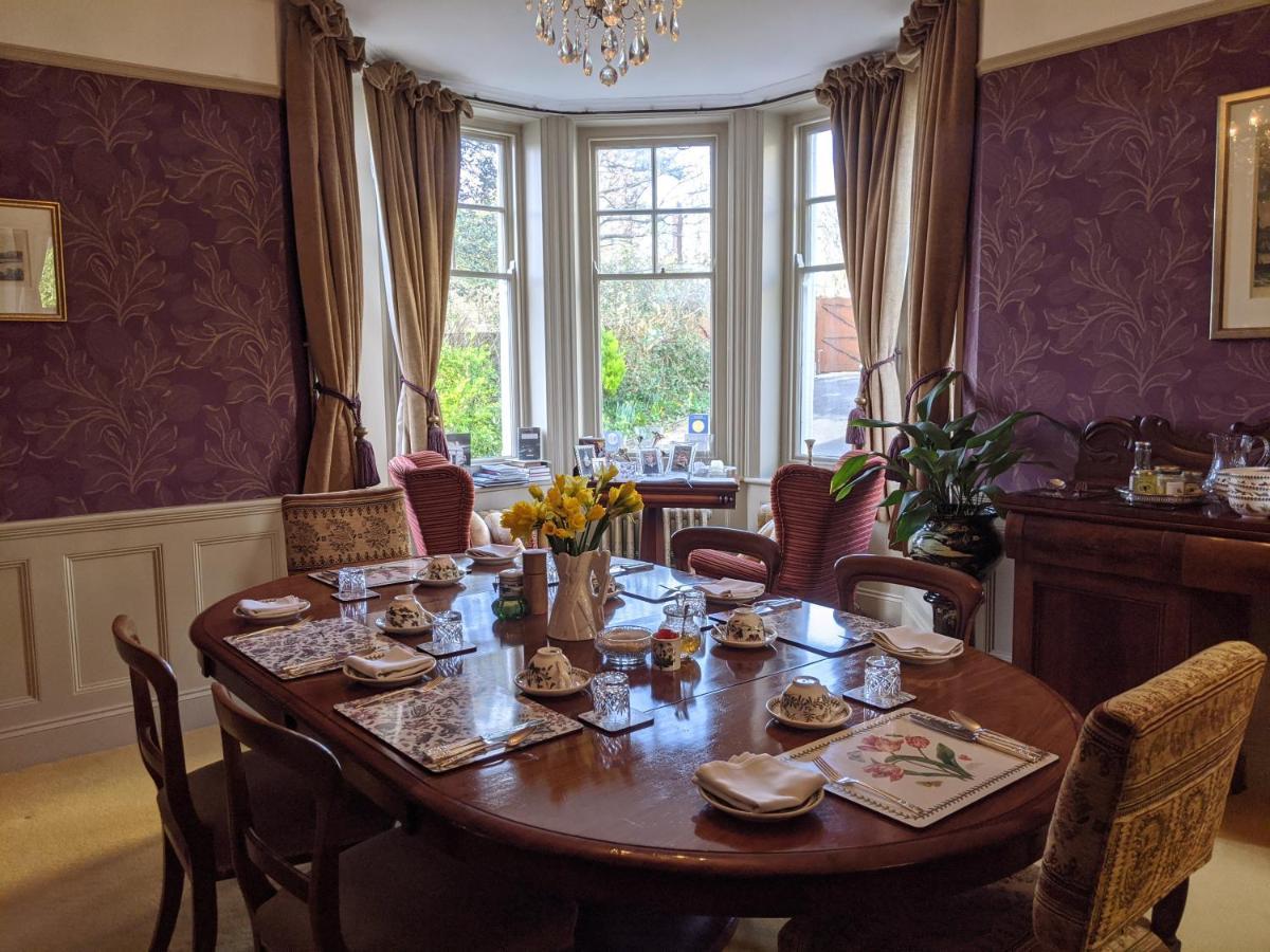 Bed and Breakfast St Katharine'S House Милфорд-Хейвен Экстерьер фото
