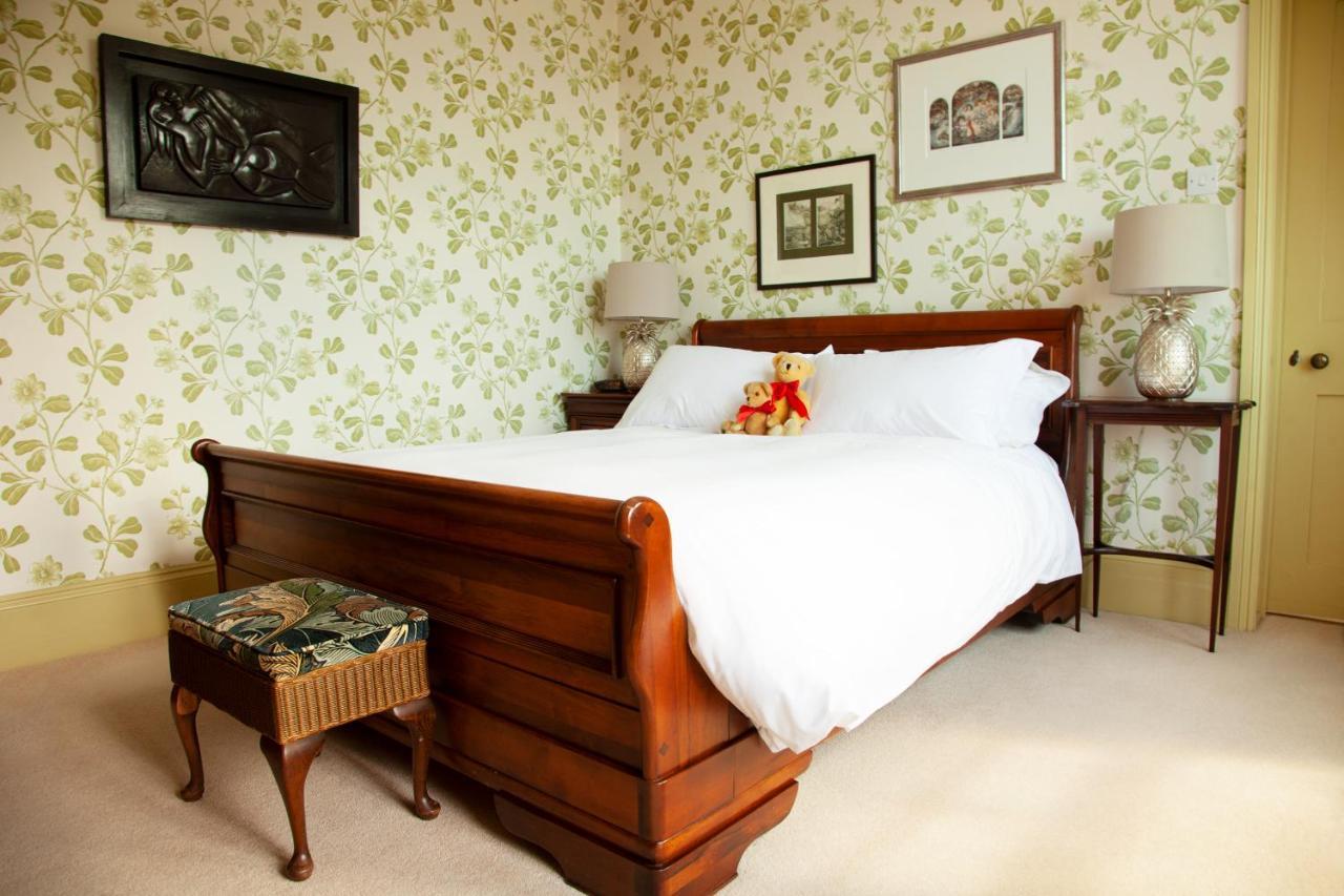 Bed and Breakfast St Katharine'S House Милфорд-Хейвен Экстерьер фото