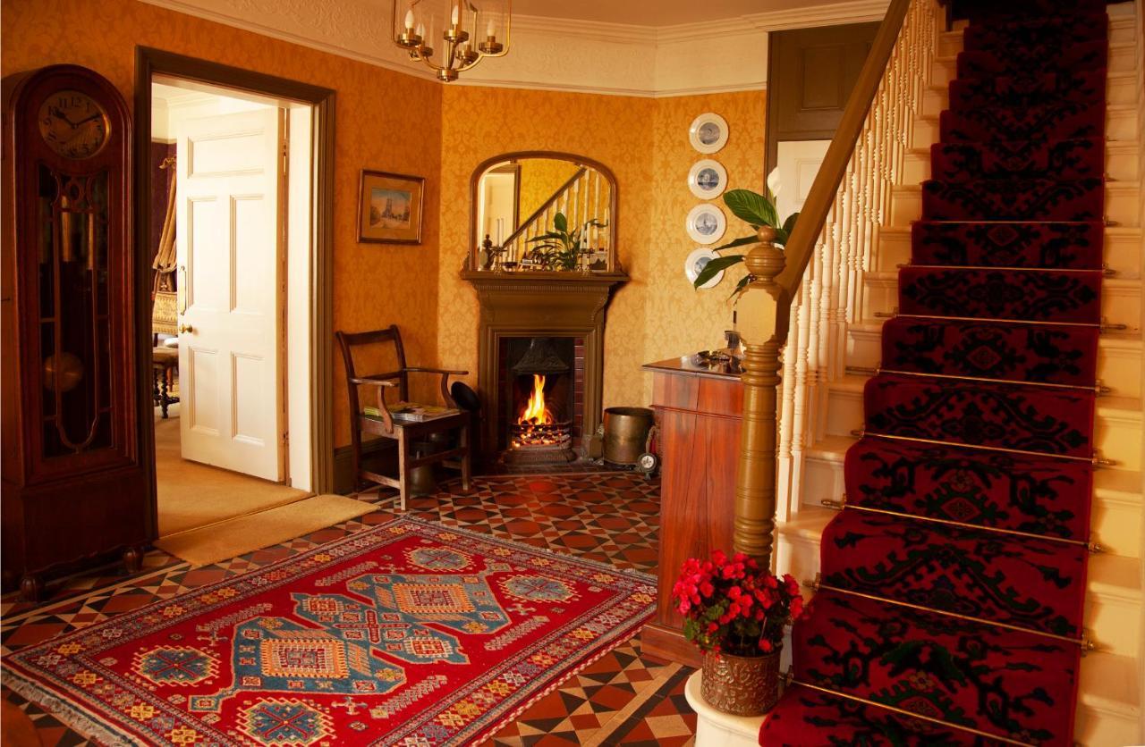Bed and Breakfast St Katharine'S House Милфорд-Хейвен Экстерьер фото